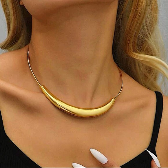 Gold Cuff Solid Choker Necklace - Picture 2 of 3
